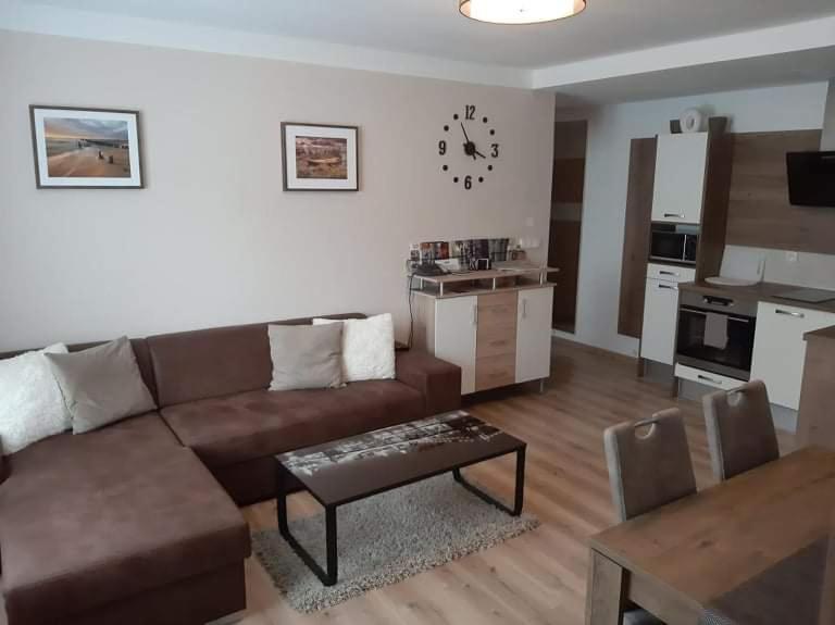Apartman Pod Hradem 兹诺伊莫 外观 照片